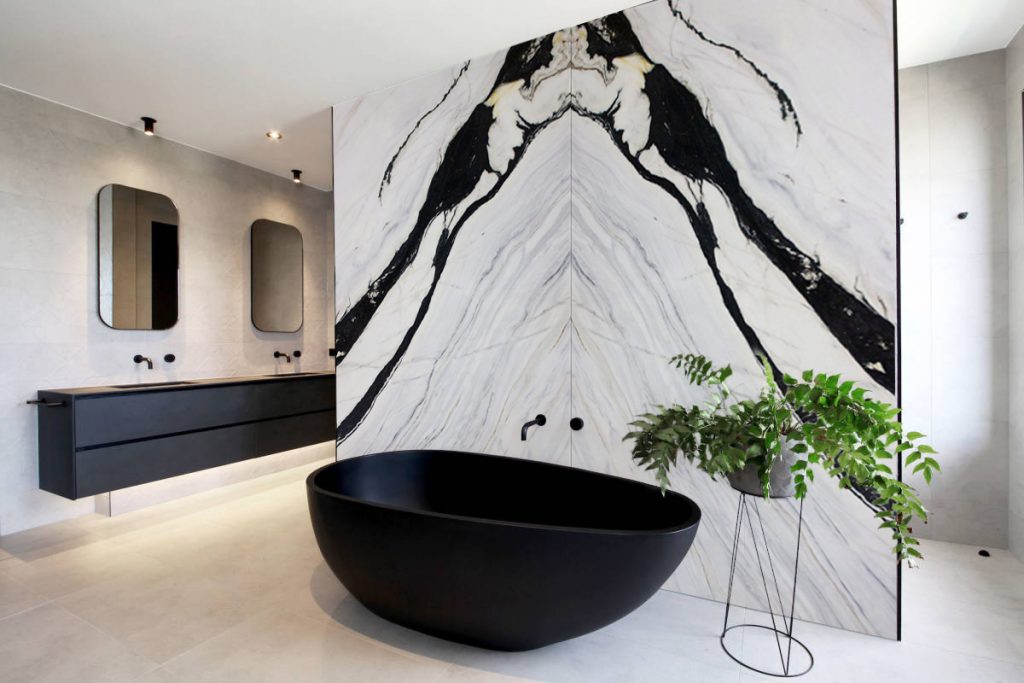Book match of lightweight marble for large format- Bianco Lasa Bathroom