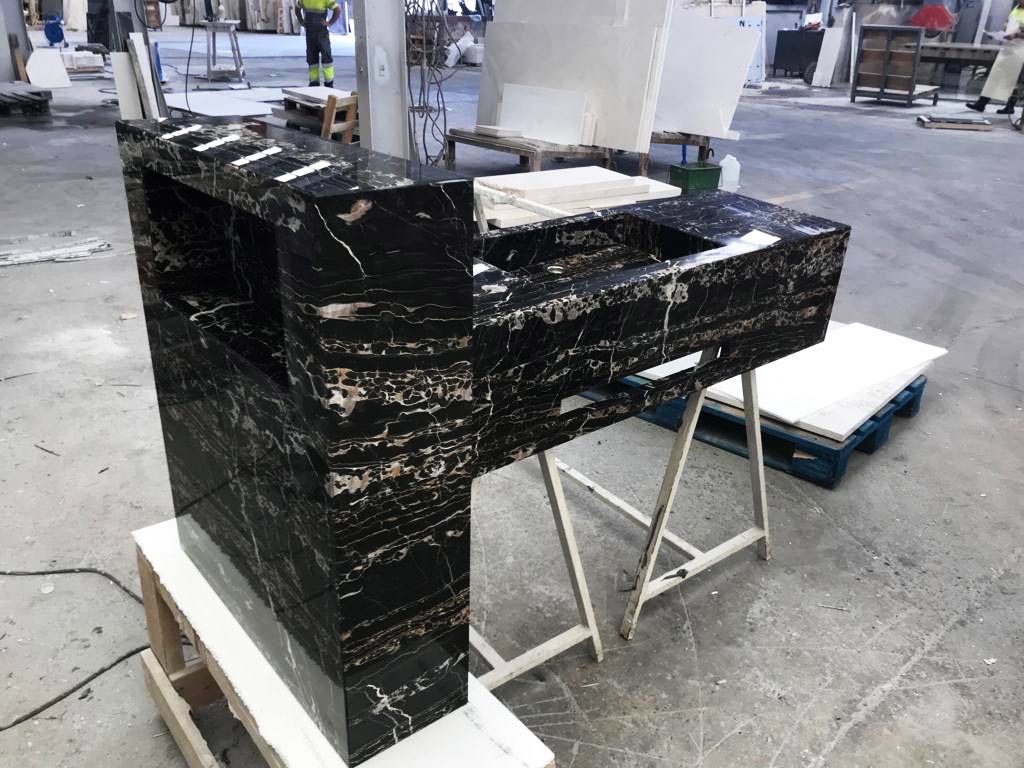 Ultra-light tailor-made black marble vanity factory - Mueble de baño a medida de mármol negro ultraligero fábrica