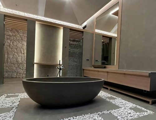 Baño de ensueño en caliza natural estilo cemento diseñado por Patrycja Boniuk