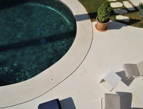 Stone for contemporary exterior floors: natural and mediterranean style